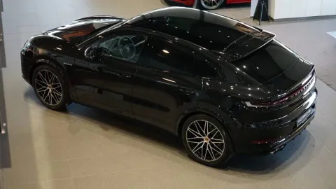 Porsche Cayenne Coupe 3.0 e-hybrid 5p.ti tiptronic - Immagine 3