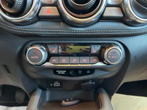 Nissan Juke 1.0 dig-t N-Connecta 117cv - Immagine 20