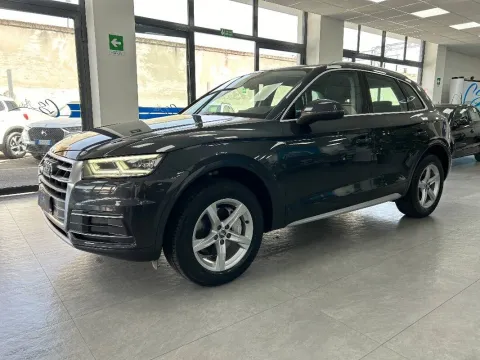 Audi Q5 40 2.0 tdi Business Sport quattro 190cv s-tronic - Immagine 3