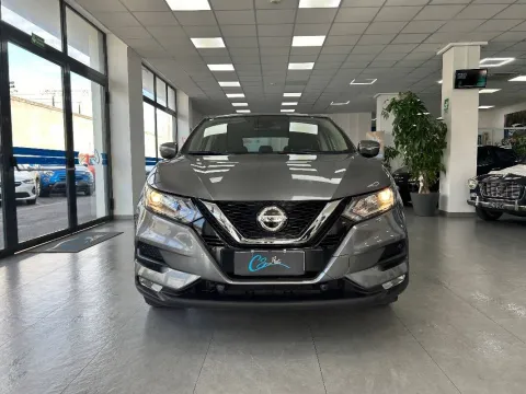 Nissan Qashqai 1.5 dci Business 115cv - Immagine 2