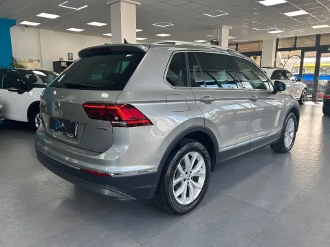 Volkswagen Tiguan 2.0 tdi Sport 4motion 150cv dsg - Immagine 5