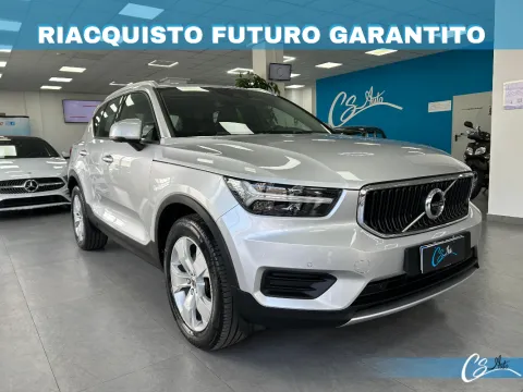 Volvo XC40 2.0 d4 Momentum awd geartronic - Immagine 1