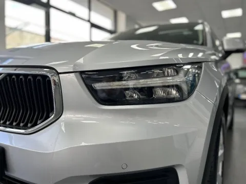 Volvo XC40 2.0 d4 Momentum awd geartronic - Immagine 7