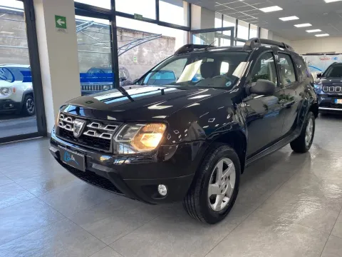 Dacia Duster 1.5 dci Ambiance Family 4x2 s&s 110cv - Immagine 3