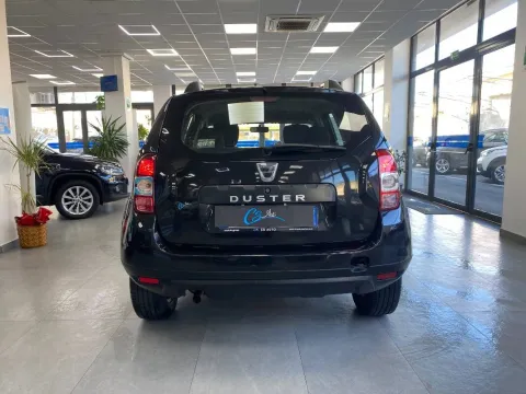 Dacia Duster 1.5 dci Ambiance Family 4x2 s&s 110cv - Immagine 5