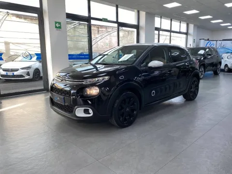 Citroen C3 1.2 puretech Shine s&s 110cv - Immagine 3