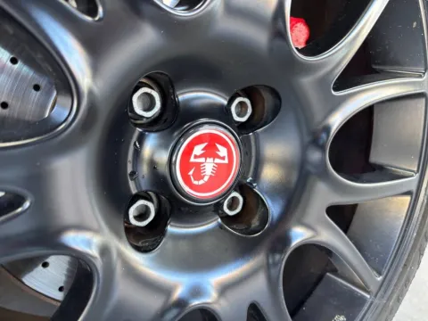 Abarth 595C 1.4 t-jet Pista 160cv - Immagine 9