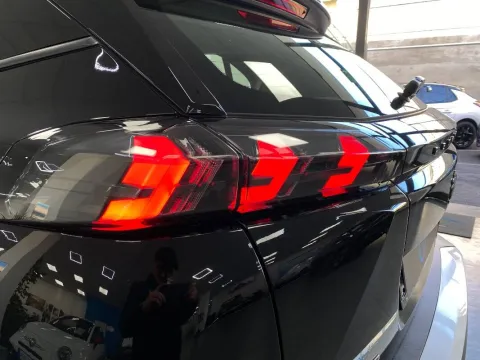 Peugeot 2008 1.5 bluehdi Active s&s 100cv - Immagine 8
