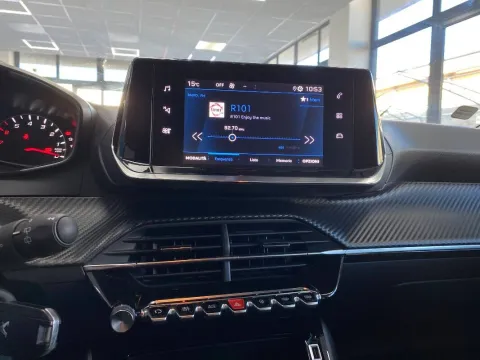 Peugeot 2008 1.5 bluehdi Active s&s 100cv - Immagine 16