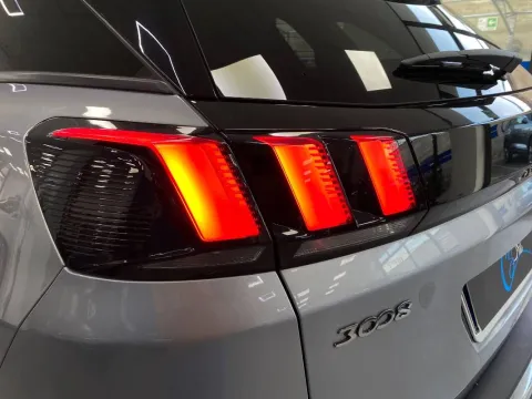 Peugeot 3008 1.5 bluehdi Business s&s 130cv eat8 - Immagine 10