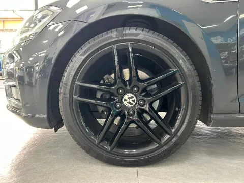 Volkswagen Golf 5p 2.0 tdi Highline 150cv dsg - Immagine 8