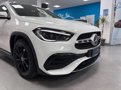 Mercedes GLA 220 d Premium 4matic auto - Immagine 8
