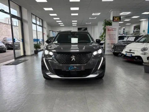 Peugeot 2008 1.5 bluehdi Allure Pack s&s 130cv eat8 - Immagine 2