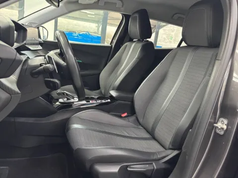 Peugeot 2008 1.5 bluehdi Allure Pack s&s 130cv eat8 - Immagine 12
