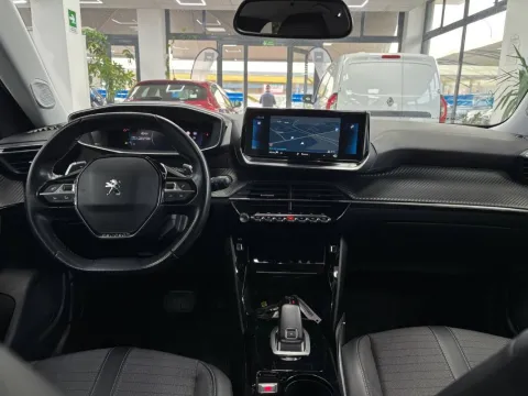Peugeot 2008 1.5 bluehdi Allure Pack s&s 130cv eat8 - Immagine 14