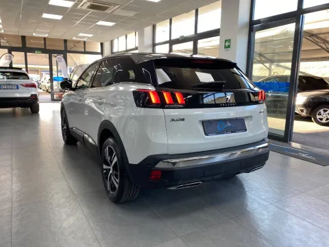 Peugeot 3008 1.5 bluehdi GT Line s&s 130cv eat8 - Immagine 4