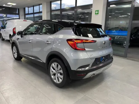 Renault Captur 1.5 blue dci Intens 115cv edc - Immagine 4