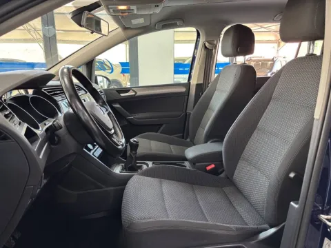 Volkswagen Touran 2.0 tdi Highline - Immagine 13