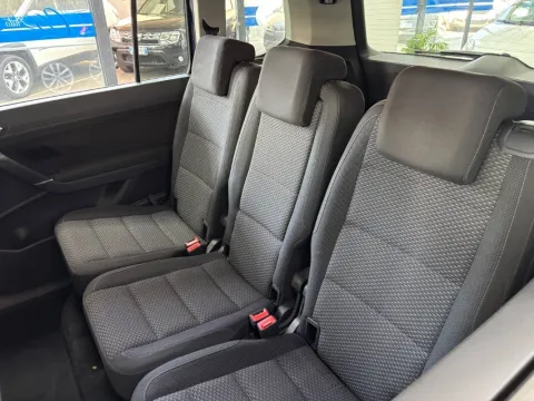 Volkswagen Touran 2.0 tdi Highline - Immagine 14