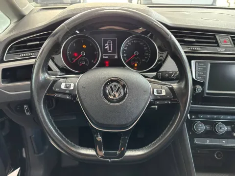 Volkswagen Touran 2.0 tdi Highline - Immagine 17