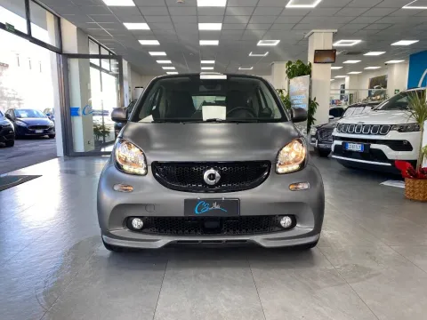 Smart Fortwo 1.0 Brabus Style 71cv twinamic - Immagine 2