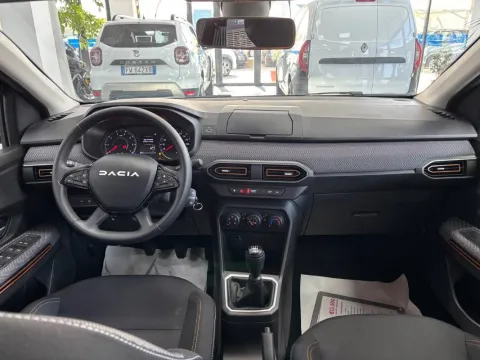 Dacia Sandero Stepway 1.0 tce Expression UP Eco-g 100cv - Immagine 11