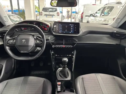 Peugeot 2008 1.2 puretech Allure Pack s&s 100cv - Immagine 16