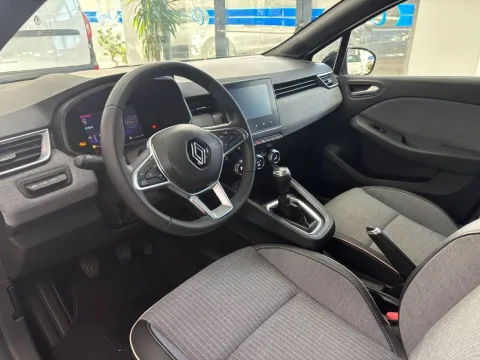 Renault Clio 1.0 tce Techno 90cv - Immagine 9