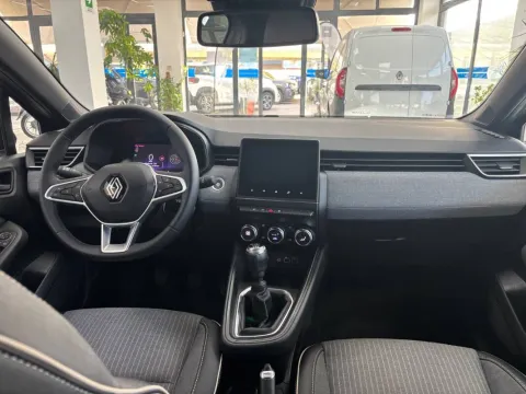 Renault Clio 1.0 tce Techno 90cv - Immagine 12