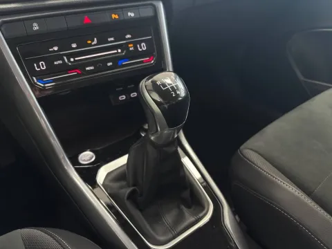 Volkswagen T-Roc 2.0 tdi Style 115cv - Immagine 25