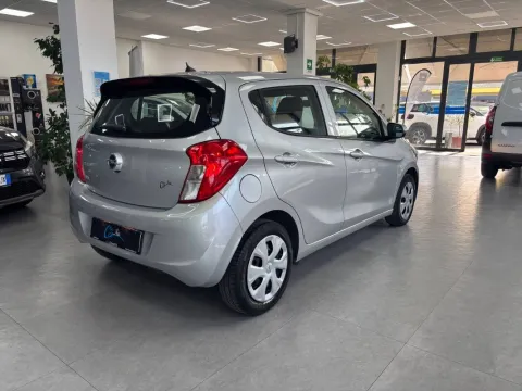Opel Karl 1.0 75cv - Immagine 6