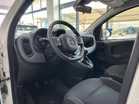 Fiat Panda 1.0 firefly hybrid City Cross s&s 70cv 5p.ti - Immagine 10