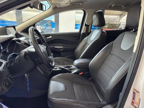 Ford Kuga 2.0 tdci Titanium 2wd s&s 120cv E6 - Immagine 12