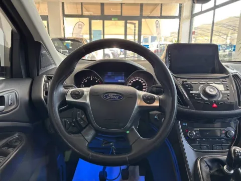 Ford Kuga 2.0 tdci Titanium 2wd s&s 120cv E6 - Immagine 15