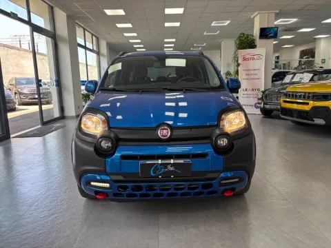 Fiat Panda 1.0 firefly hybrid City Life s&s 70cv 5p.ti - Immagine 2
