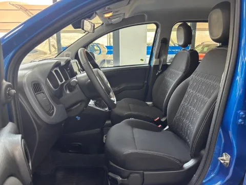 Fiat Panda 1.0 firefly hybrid City Life s&s 70cv 5p.ti - Immagine 12