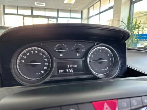 Lancia Ypsilon 1.0 firefly hybrid UnYca s&s 70cv - Immagine 11