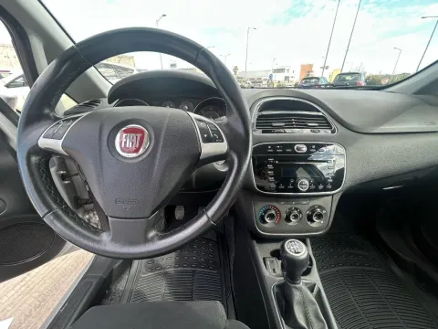 Fiat Punto 5p 1.3 mjt II 16v Lounge 75cv E5+ - Immagine 12