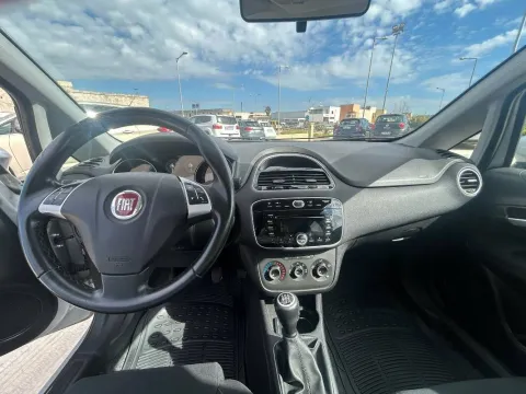 Fiat Punto 5p 1.3 mjt II 16v Lounge 75cv E5+ - Immagine 13