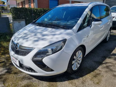 Opel Zafira Tourer 1.6 t Cosmo ecoM 150cv - Immagine 1