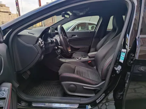 Mercedes GLA 200 d Premium 4matic auto - Immagine 9
