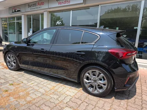 Ford Focus 1.5 ecoblue ST-Line 115cv auto - Immagine 2