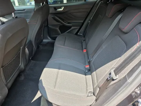 Ford Focus 1.5 ecoblue ST-Line 115cv auto - Immagine 17
