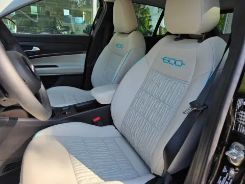 Fiat 600 1.2 hybrid La Prima 110cv auto - Immagine 10