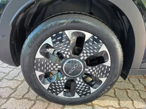 Fiat 600 1.2 hybrid La Prima 110cv auto - Immagine 25