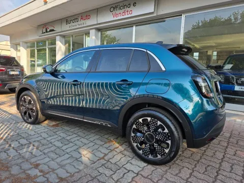 Fiat 600 1.2 hybrid La Prima 110cv auto - Immagine 2