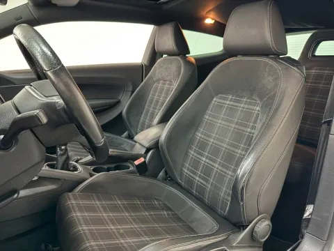Volkswagen Scirocco 2.0 tsi Edition - Immagine 16