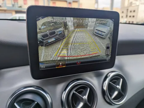 Mercedes GLA 200 d Premium 4matic auto - Immagine 18