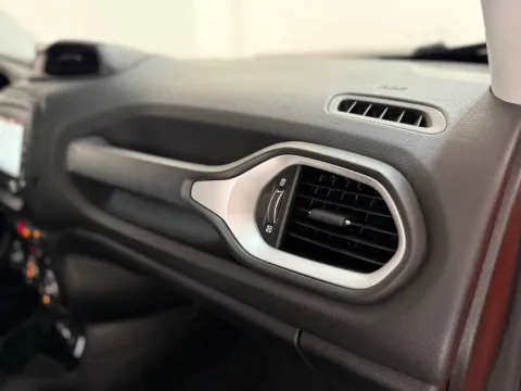 Jeep Renegade 1.6 mjt Limited fwd 120cv - Immagine 30