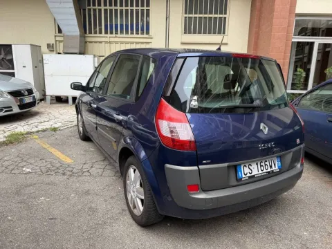 Renault Scenic 1.6 16v Confort Authentique - Immagine 4